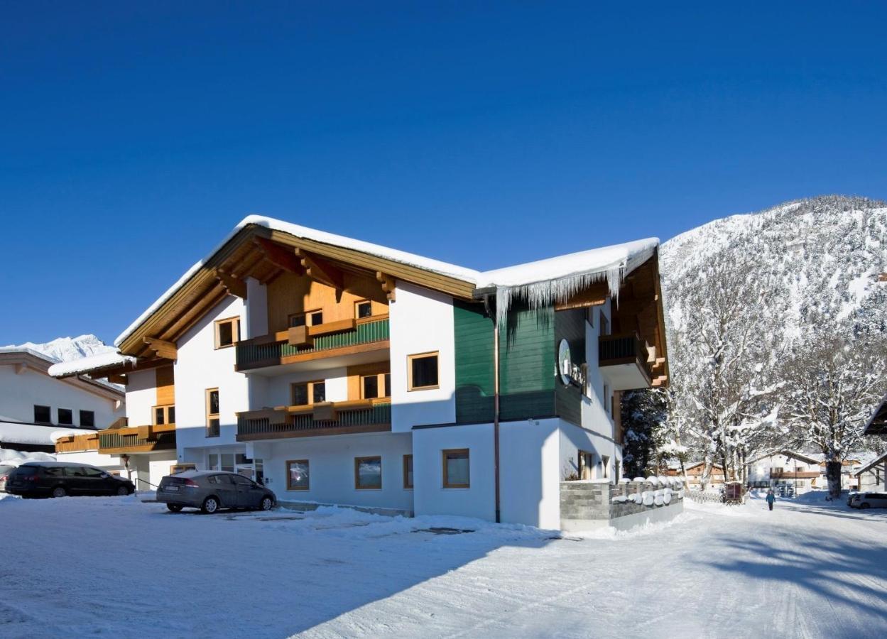 Apart Garni Montana Пертизау Екстериор снимка